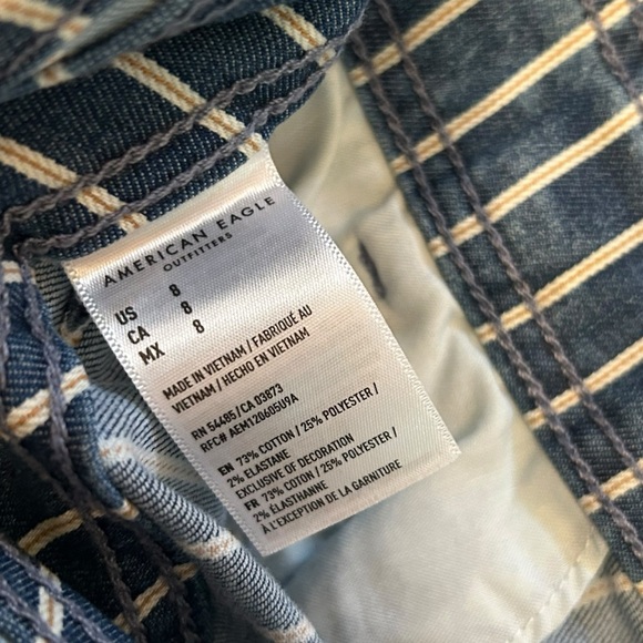 American Eagle pinstripe shorts with front pockets Size 8 - Picture 6 of 7